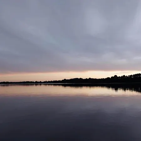 Διαμέρισμα Am Mirower See,