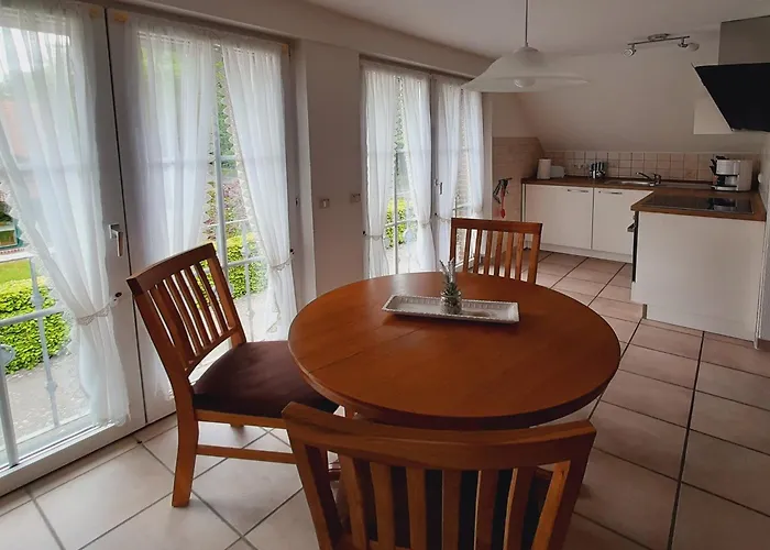 アパート Am Mirower See, *