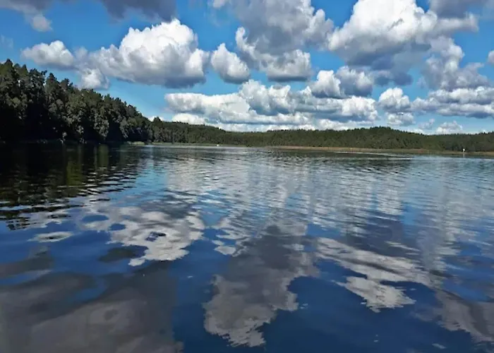 アパート Am Mirower See, *