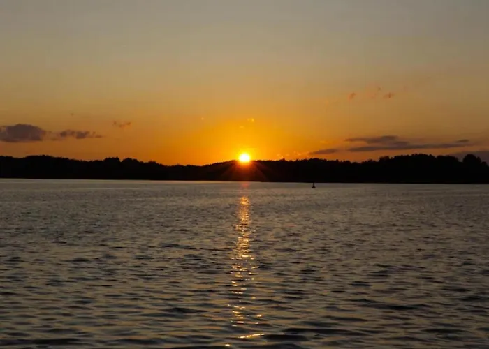 アパート Am Mirower See, *